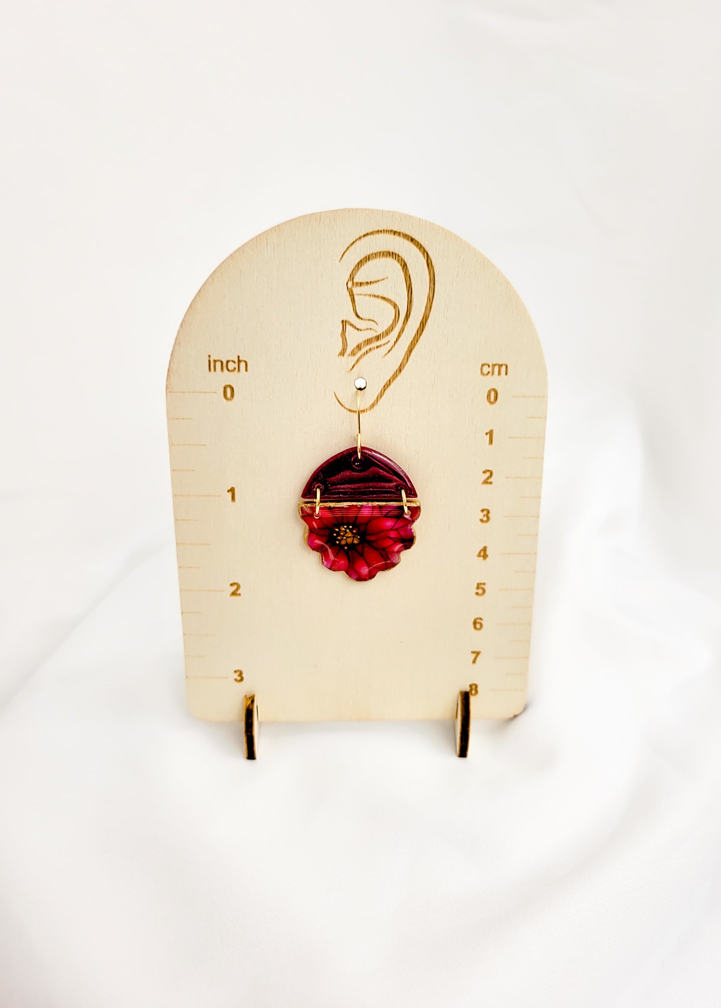 Holly's Cousin Dangles