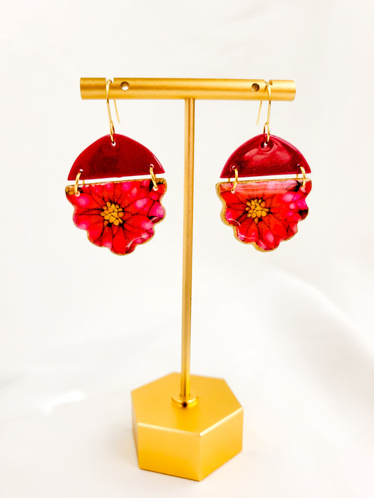 Holly's Cousin Dangles