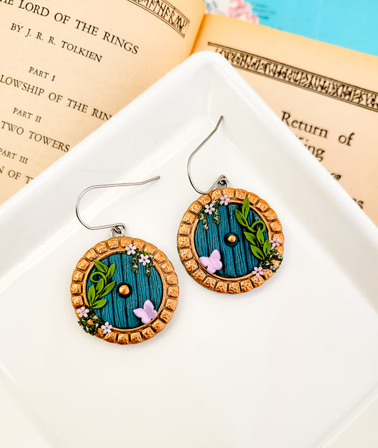 Hidden Hollow Dangles