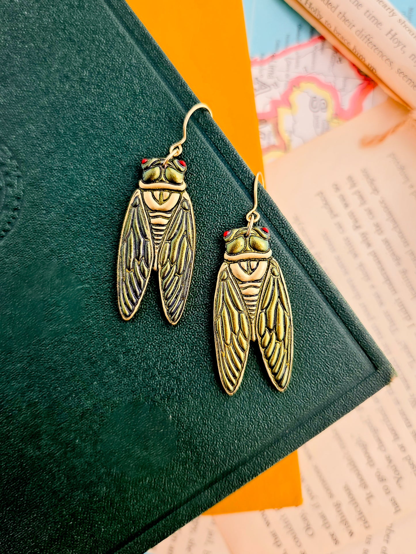 Ci-CUTE-a Dangles